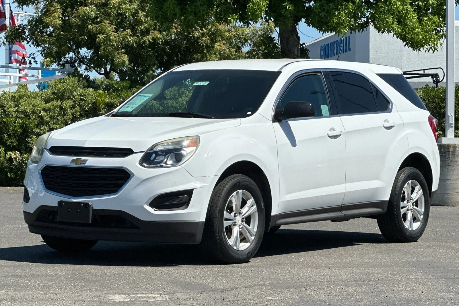 Used 2016 Summit White Chevrolet LS image 8