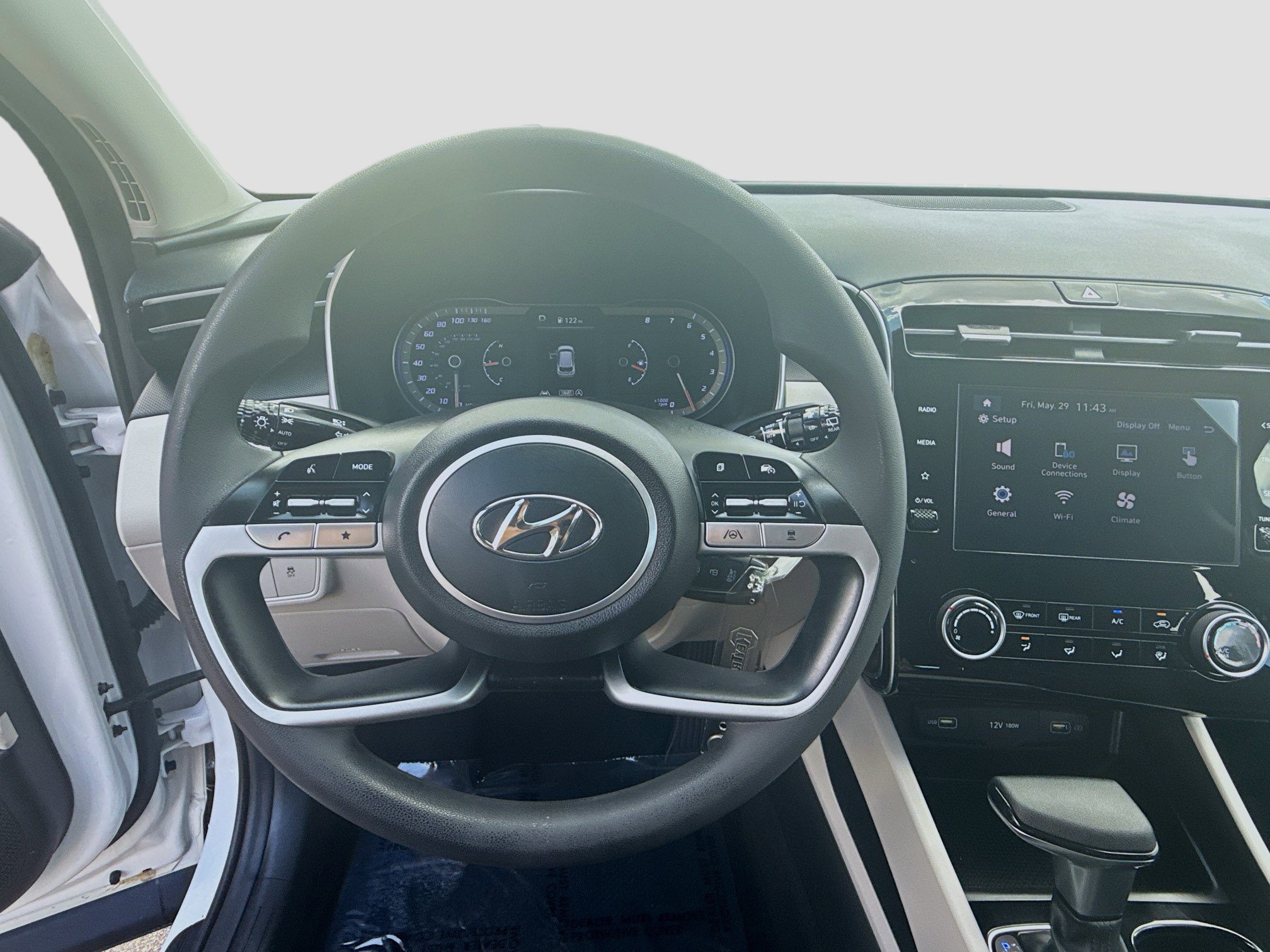 2024 Hyundai Tucson SE - Photo 8