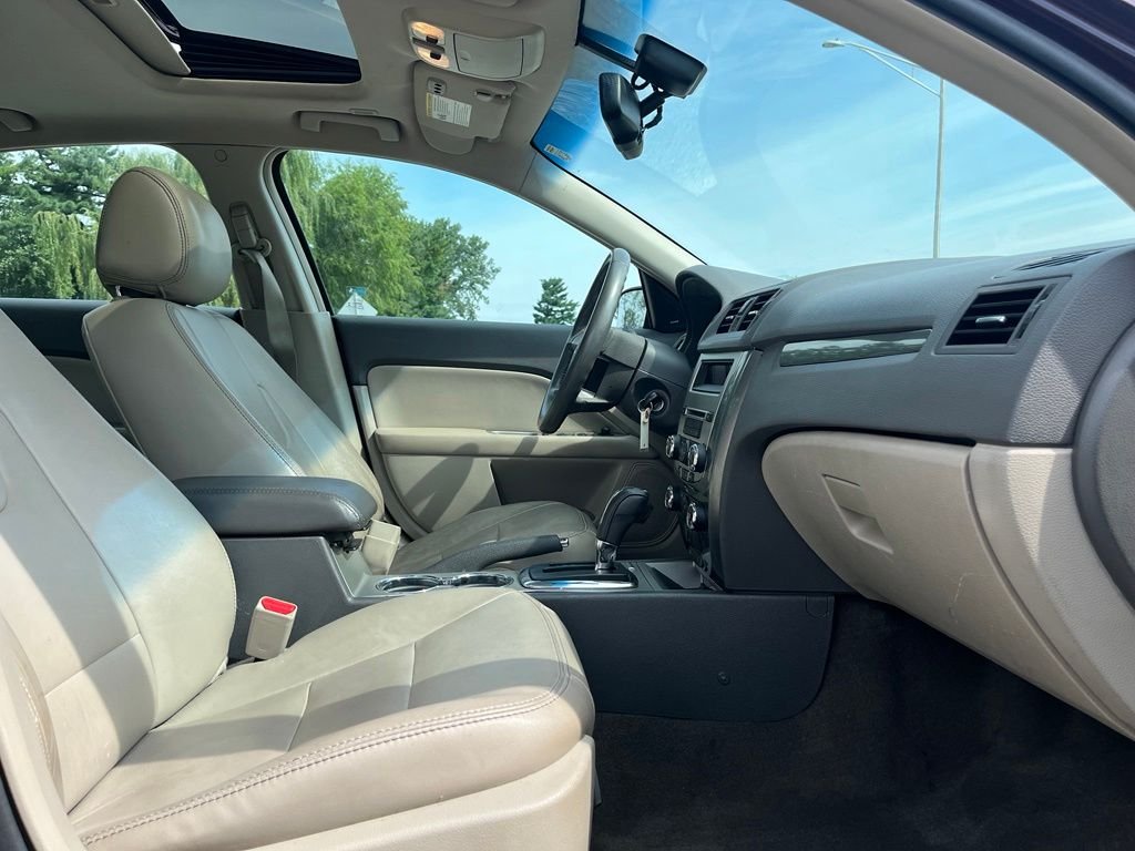 Used 2012 Red Ford SEL image 26