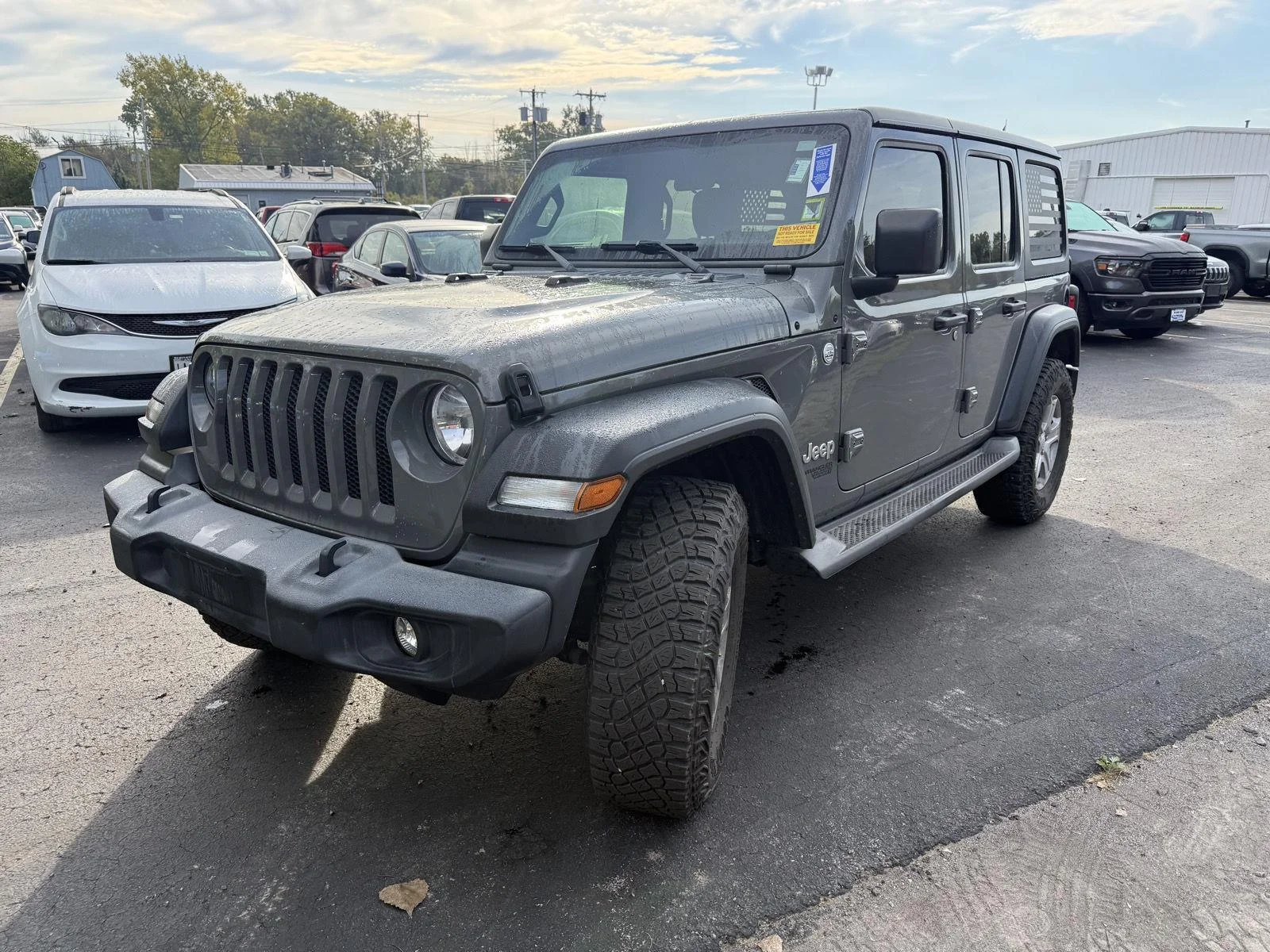 Used 2020 Sting-Gray Clearcoat Jeep Sport S image 5