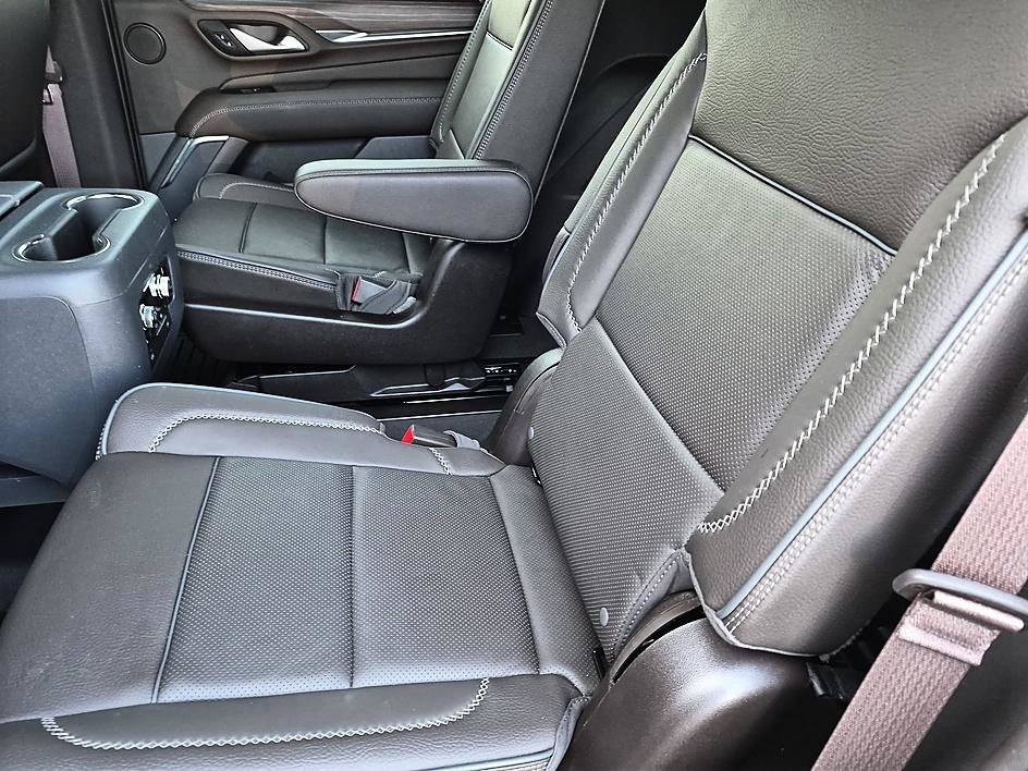 Used 2022 White Frost GMC Denali image 30