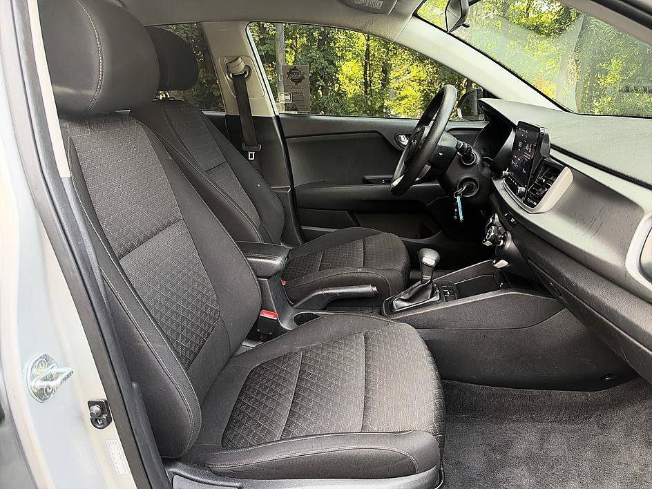 Used 2021 Silky Silver Kia S image 19