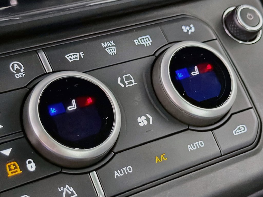 New 2026 Borasco Grey Land Rover X-Dynamic SE image 21