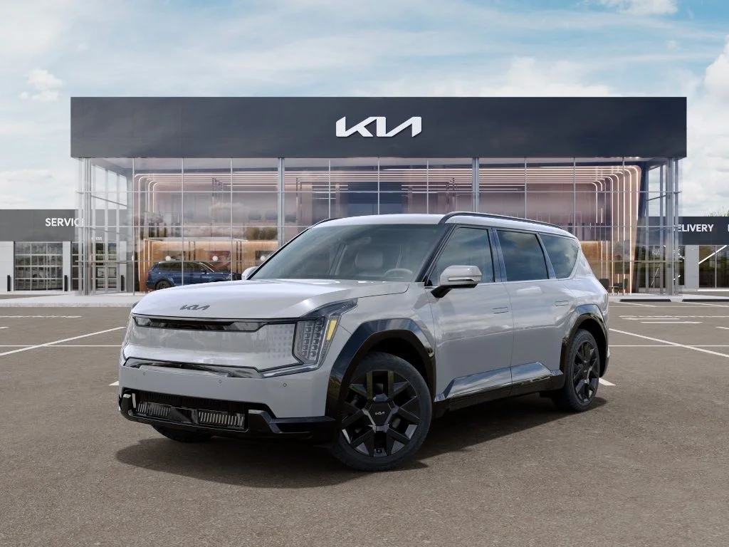New 2026 Wolf Gray Kia Land AWD image 7