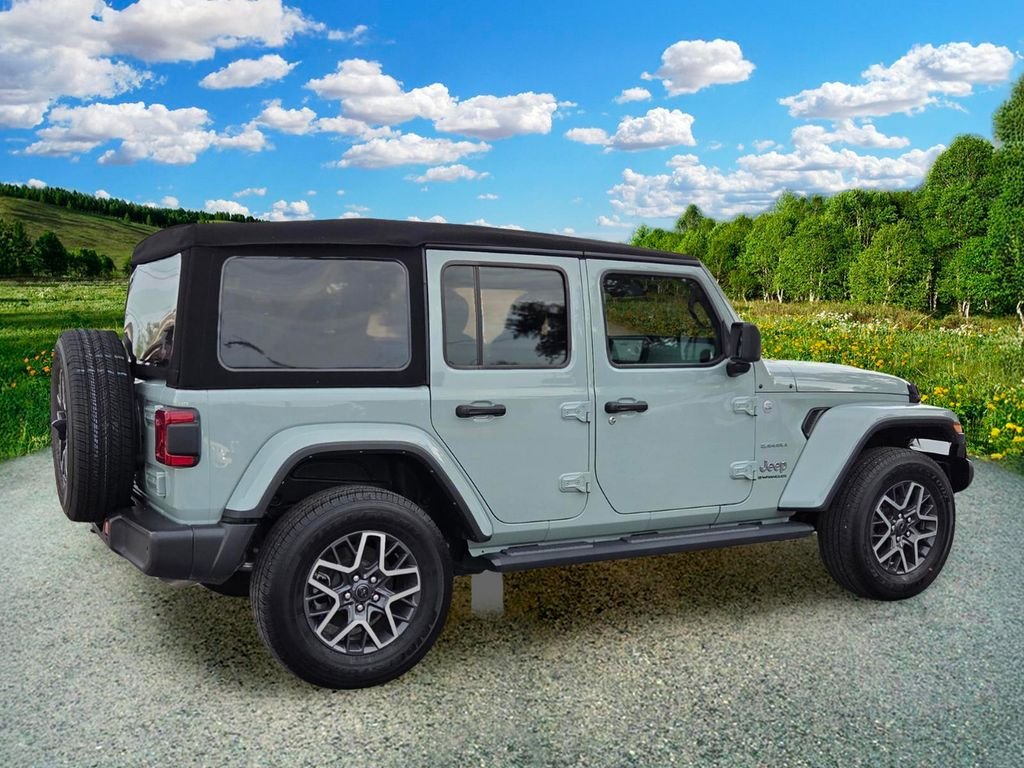 Used 2024 Gray Jeep Sahara image 6
