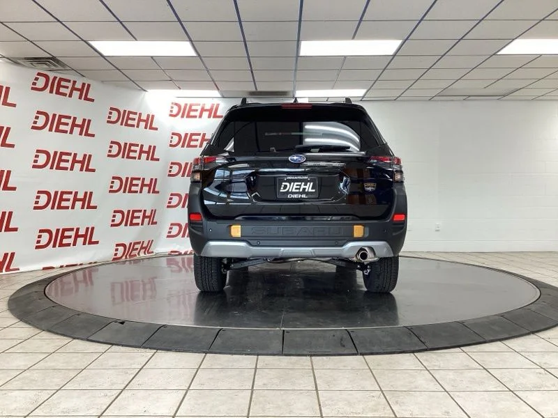 New 2026 CRYSTAL BLACK SILICA Subaru Wilderness image 6