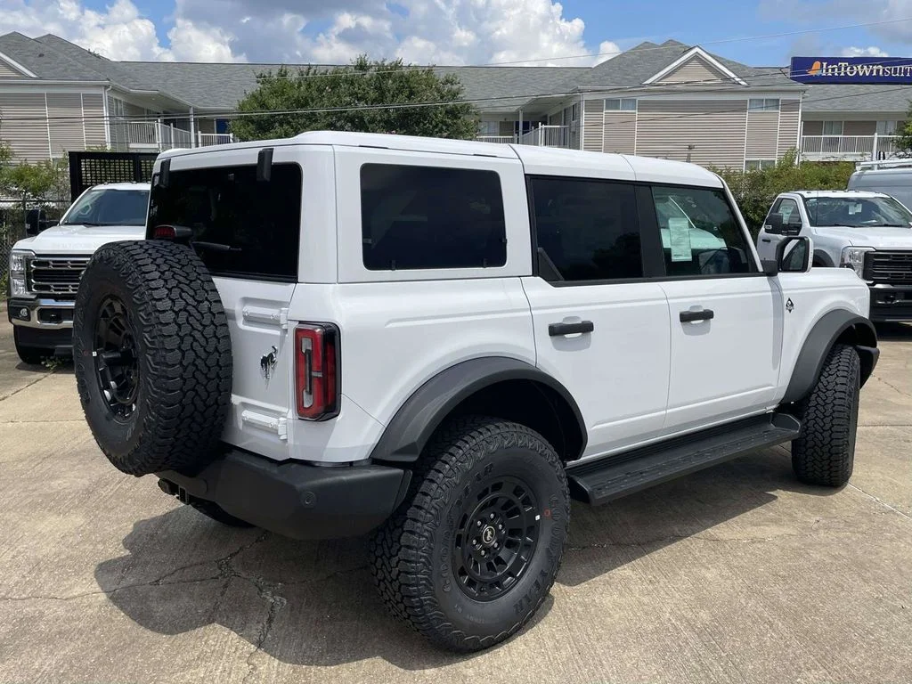 New 2026 Oxford White Ford Outer Banks image 3