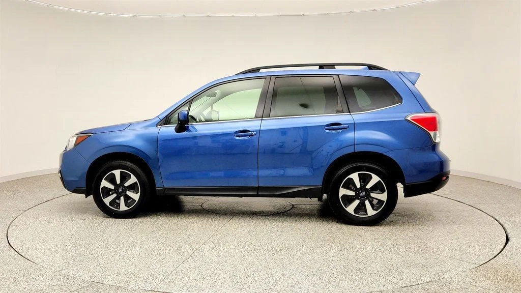 Used 2017 Quartz Blue Pearl Subaru 2.5i Limited CVT w/ Popular Package #2 & Blind Spot Detection image 8