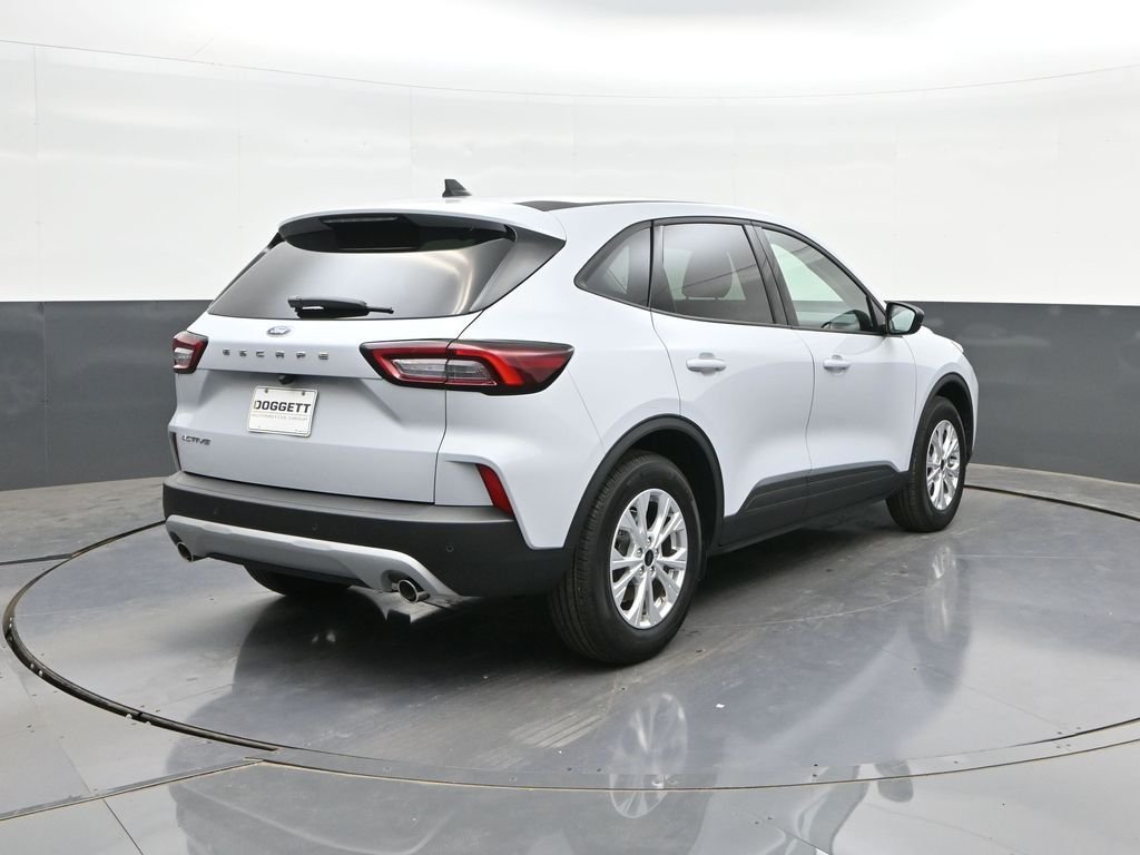 Used 2025 Silver Ford Active image 11