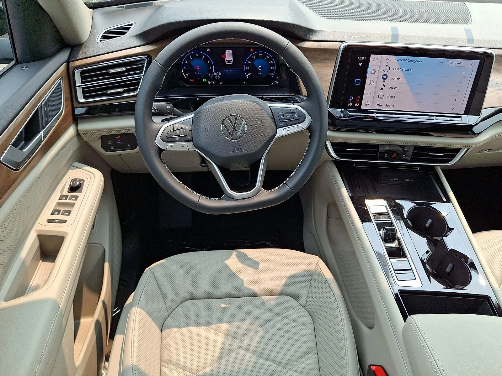 New 2026 2T2T/BLACKPEARL Volkswagen 2.0T SE w/Technology image 11