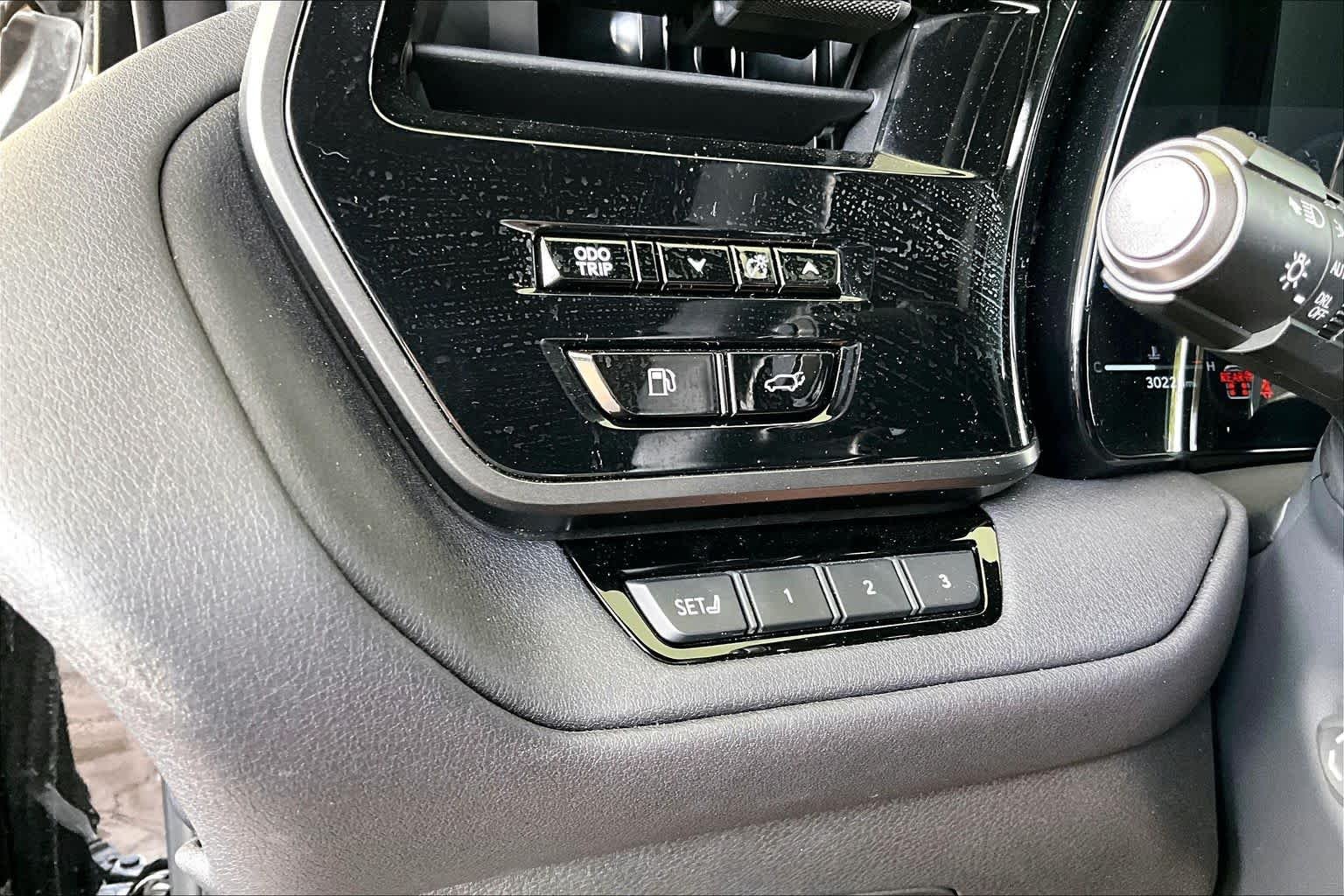 Used 2024 Caviar Lexus Luxury image 33