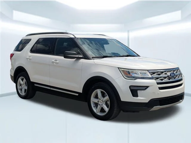 Used 2018 White Ford XLT image 8
