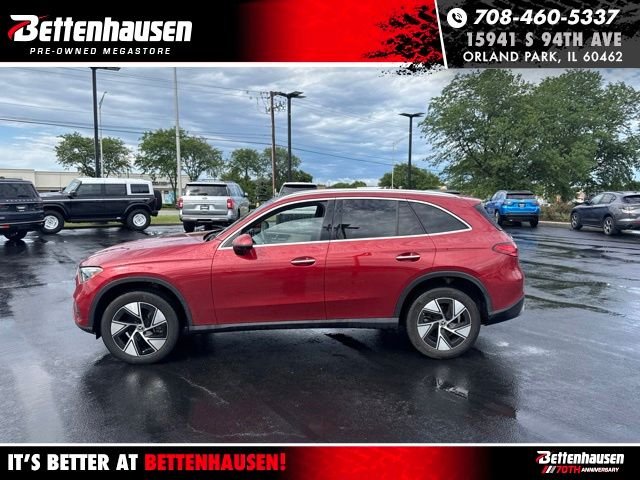 Used 2023 Blue Mercedes-Benz GLC 300 image 2