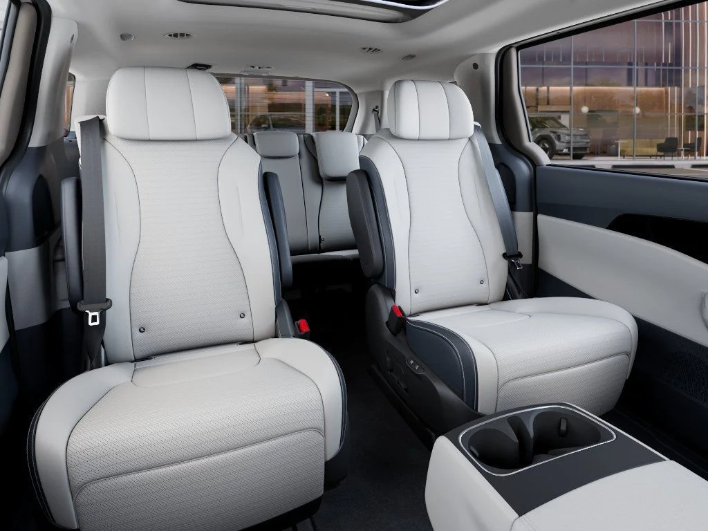 New 2026 Snow White Pearl Kia SX Prestige image 12
