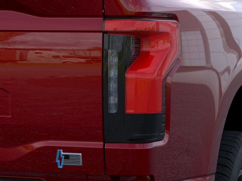 2025 Ford F-150 Lightning Flash - Photo 21