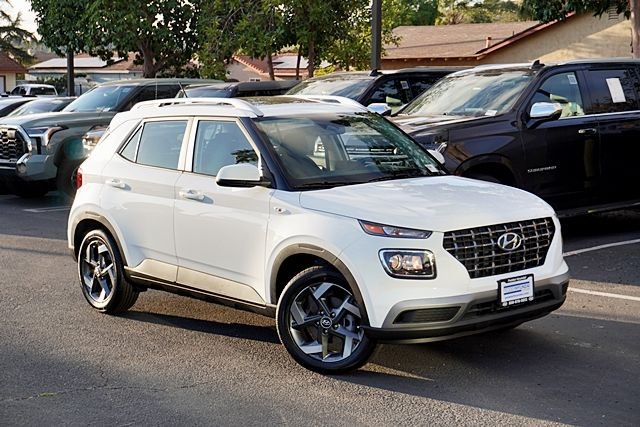 New 2026 White Hyundai SEL image 2