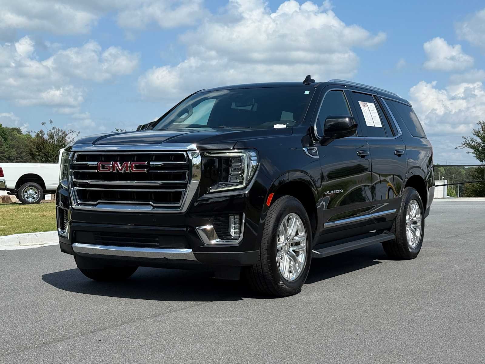 2024 GMC Yukon 2WD SLT's photo