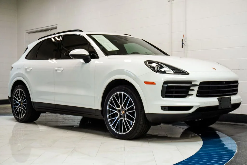 Used 2023 White Porsche Base image 5