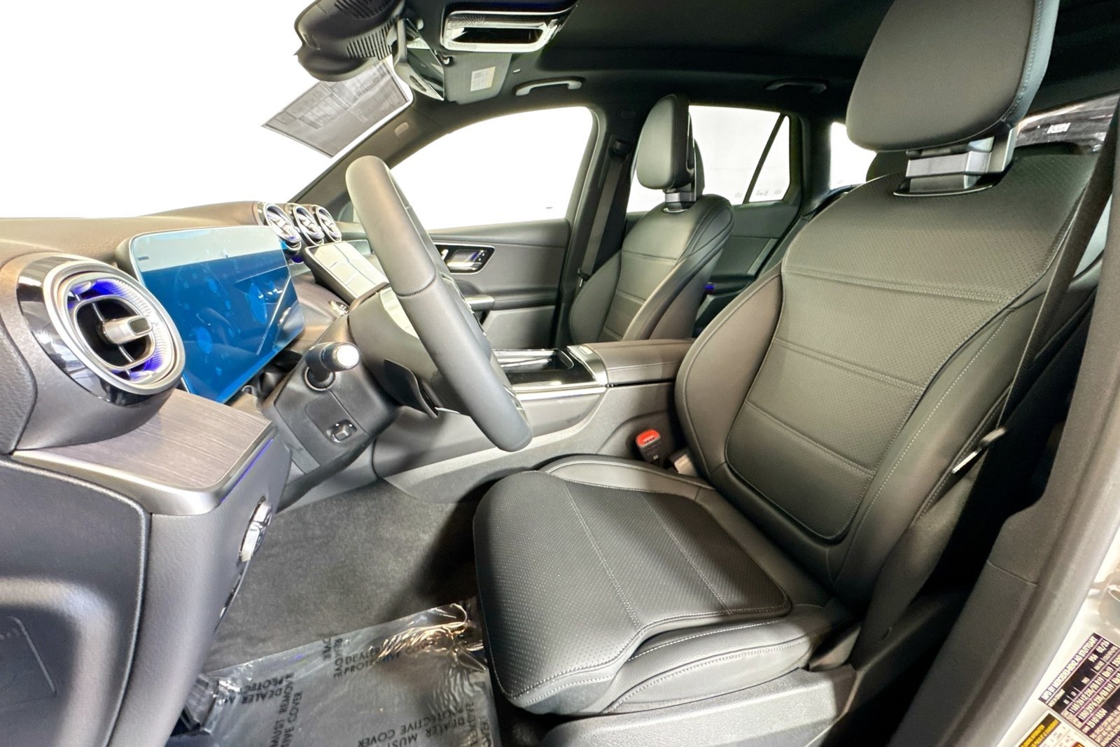 New 2026 MANUFAKTUR Alpine Grey Mercedes-Benz GLC 300 image 18