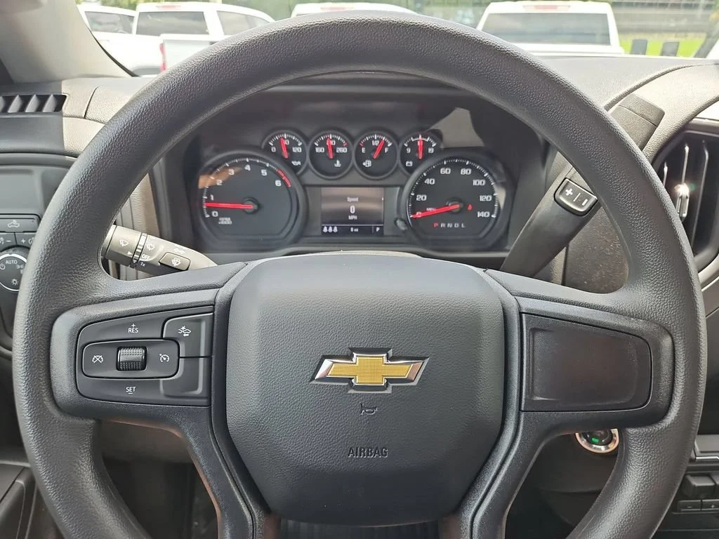 New 2026 Summit White Chevrolet WT image 15