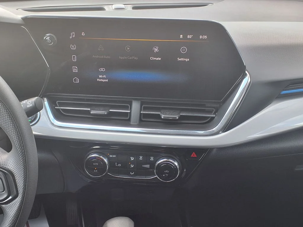 Used 2025 Gray Chevrolet LT image 30