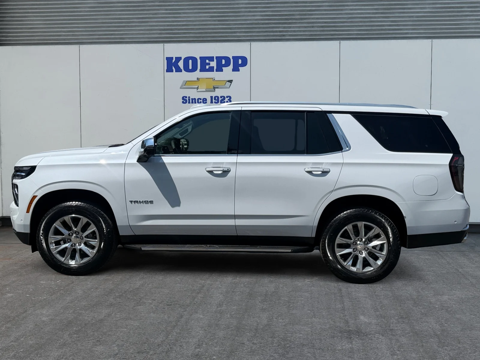 New 2026 Polar White Tricoat Chevrolet Premier image 2