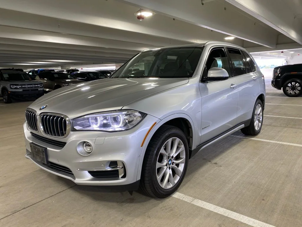 Used 2015  BMW xDrive35d image 1