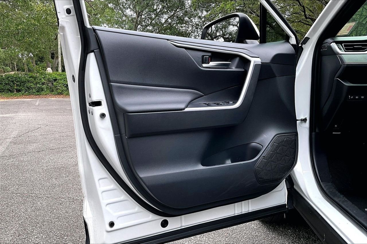 Used 2024 White Toyota SE image 17