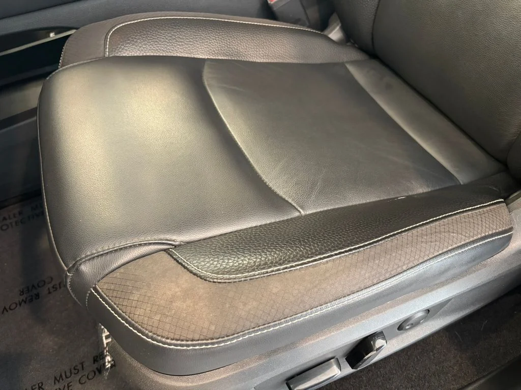 Used 2022 Gray Nissan SL image 15