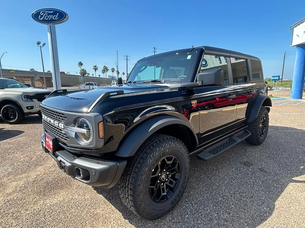 New 2026 Shadow Black Ford Badlands® image 3