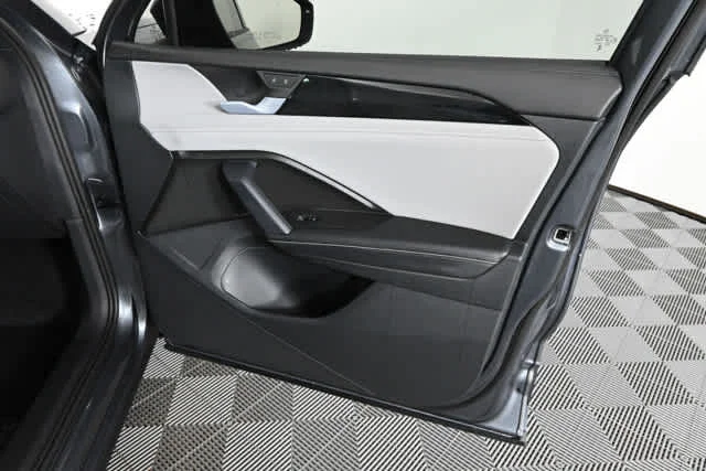 New 2026 Platinum Gray Metallic Volkswagen SE R-Line Black image 15