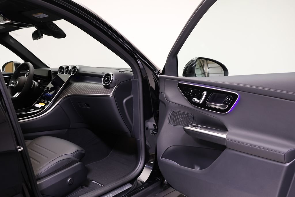 Used 2026 Black Mercedes-Benz GLC 300 image 46