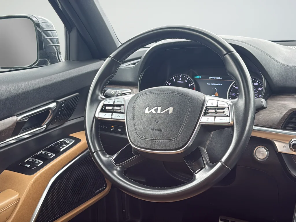 Used 2022 Gray Kia SX image 34