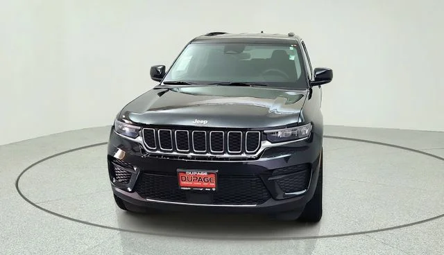 Used 2023 Black Jeep Laredo image 16