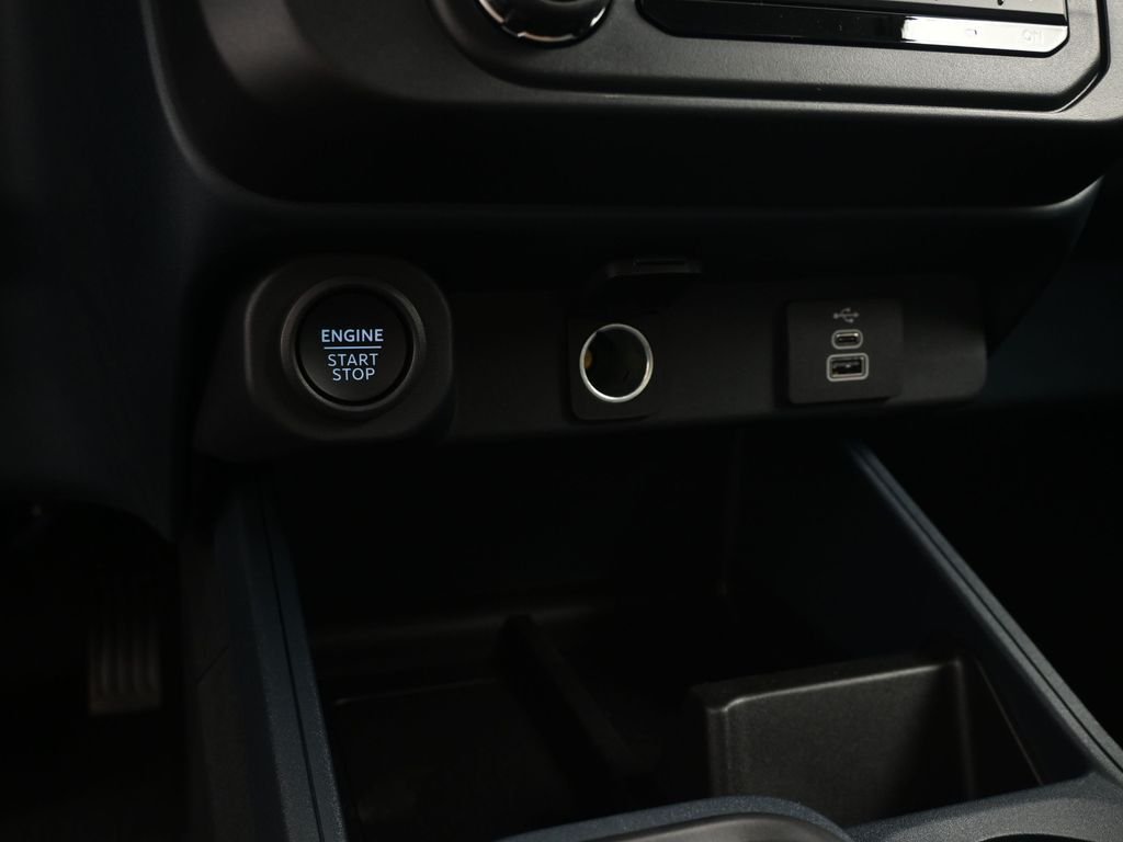 New 2025 Oxford White Ford Lobo Standard image 16