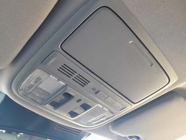 Used 2018  Honda Touring image 30