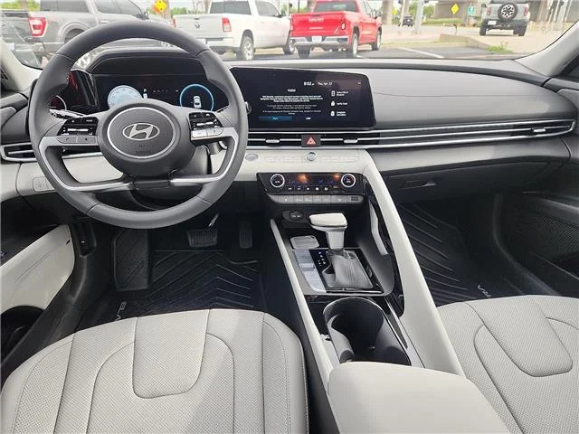 New 2026 Serenity White Pearl Hyundai Limited image 9