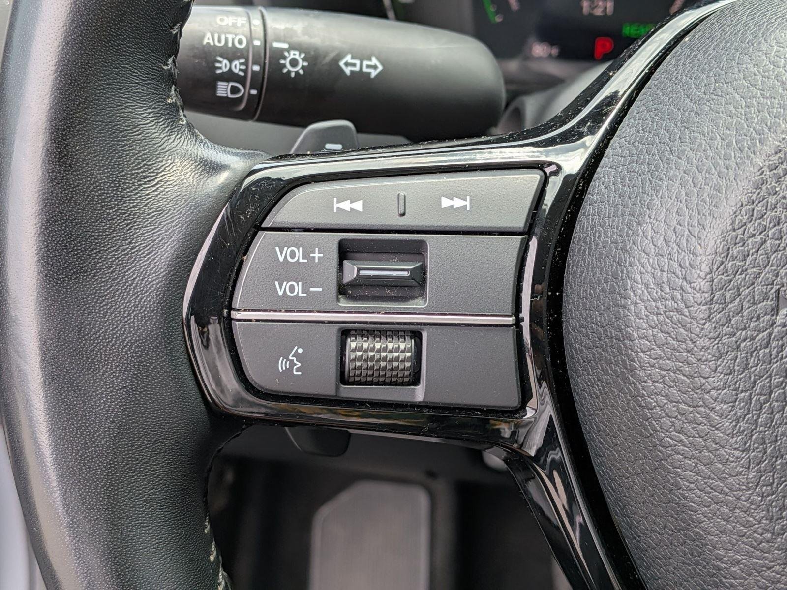 Used 2024 Urban Gray Pearl Honda Touring image 43