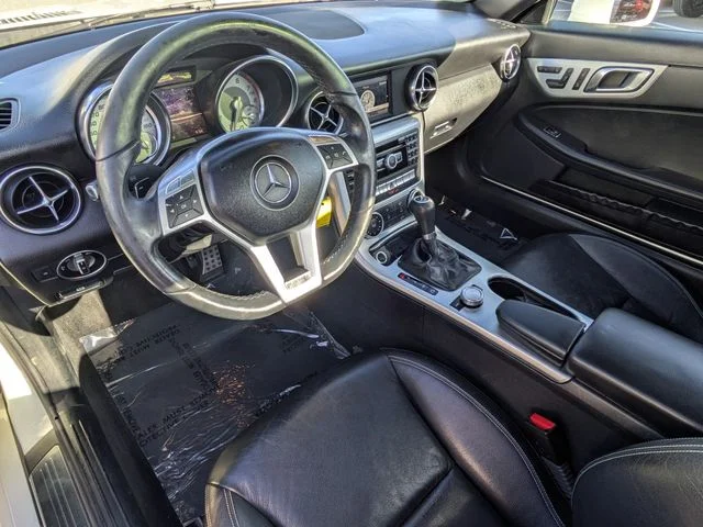 Used 2014 Diamond White Metallic Mercedes-Benz SLK 250 image 13