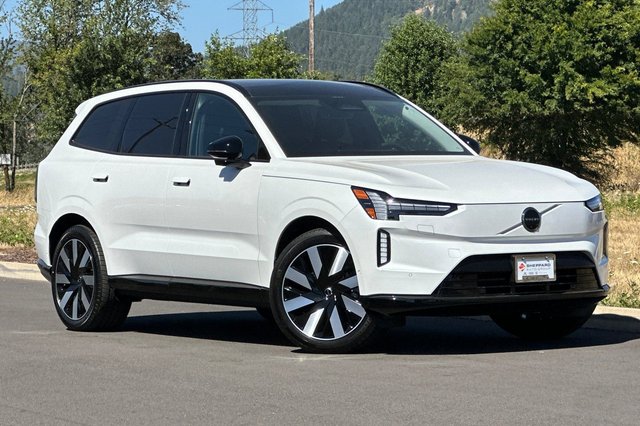 2026 Volvo EX90 Twin Motor Performance Ultra
