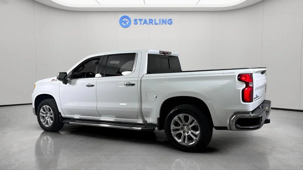 Used 2024 Summit White Chevrolet LTZ image 5