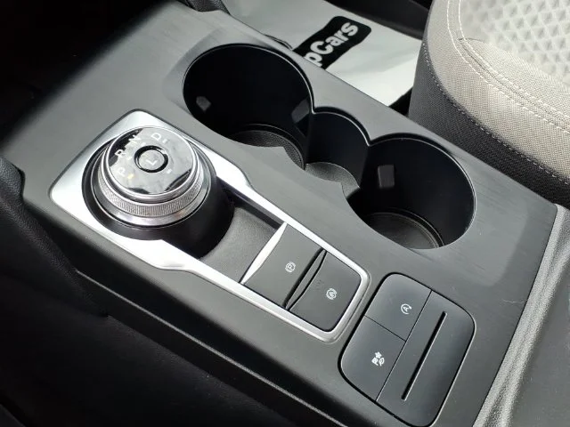 Used 2020 Black Ford SE image 29