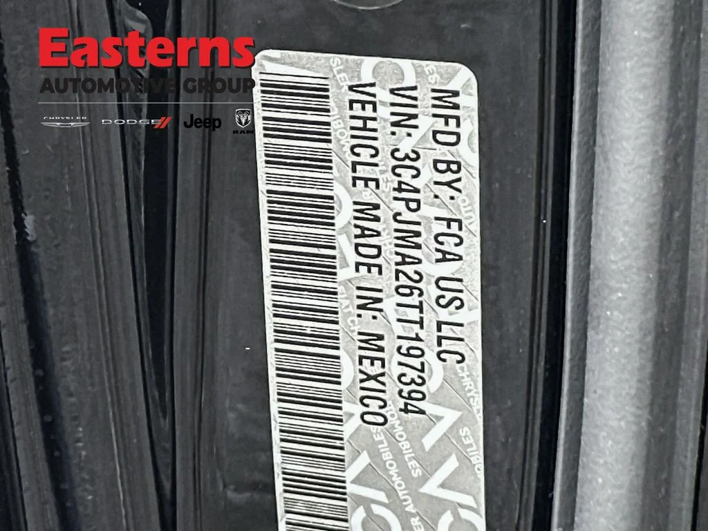 New 2026 Diamond Black Crystal Pearl-Coat Exterior Paint Jeep Base image 25