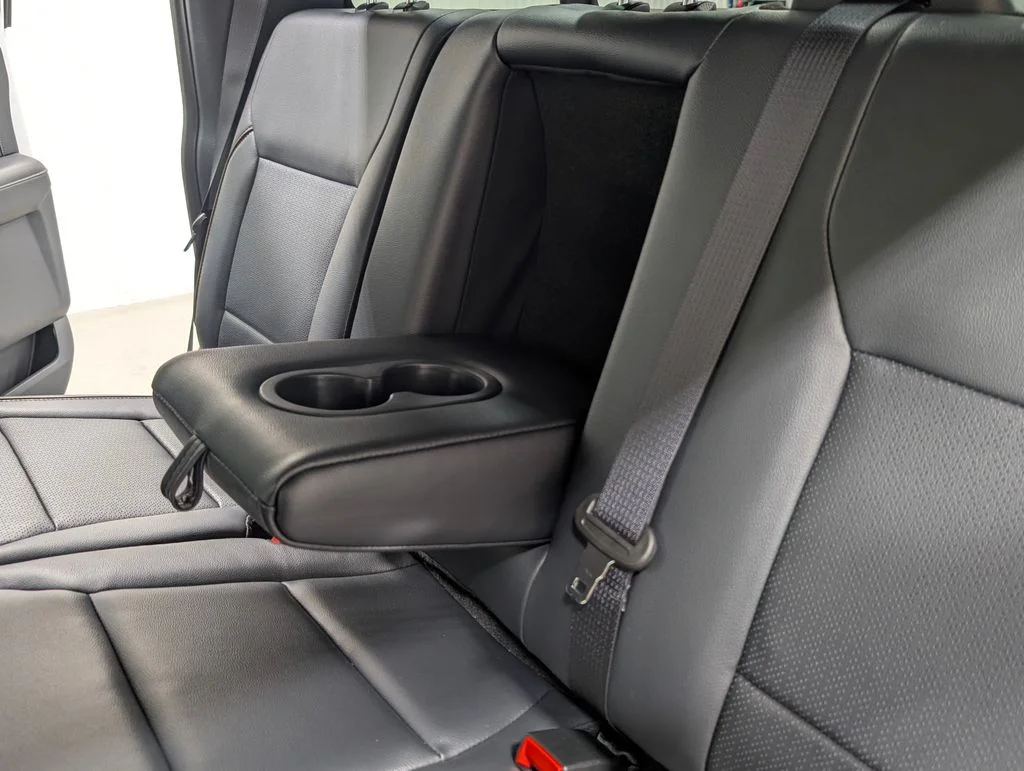 New 2026 Oxford White Ford F-350® Lariat® image 19