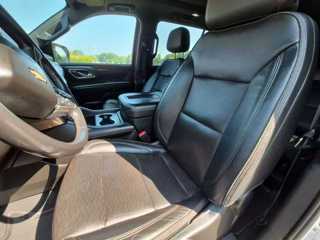 Used 2021 Beige Chevrolet High Country image 27