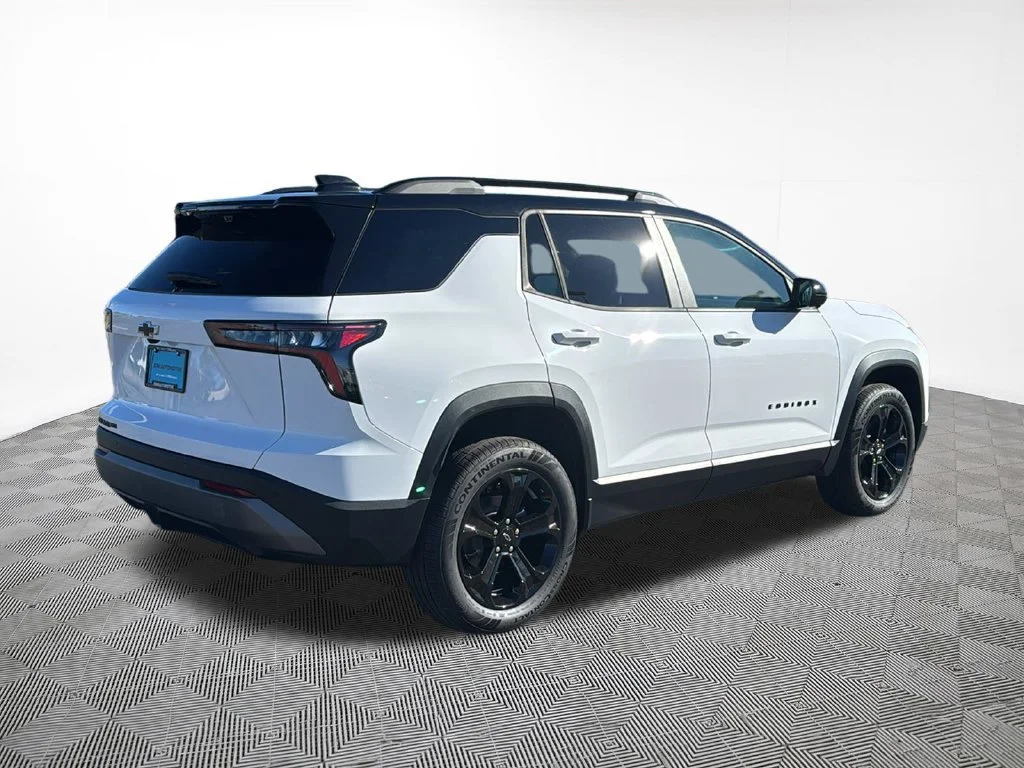 New 2027 Summit White Chevrolet LT image 15