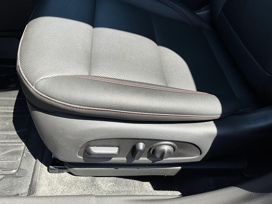 Used 2026 Red Chevrolet 2RS image 16