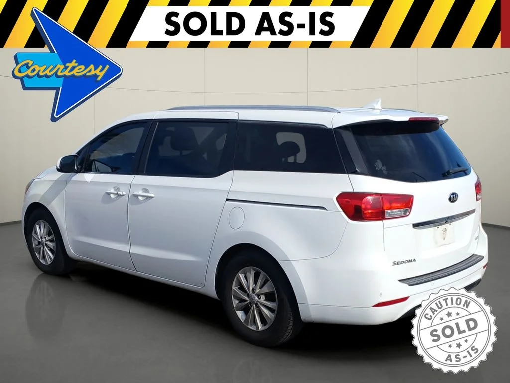 Certified Used 2017 Clear White Kia LX image 5