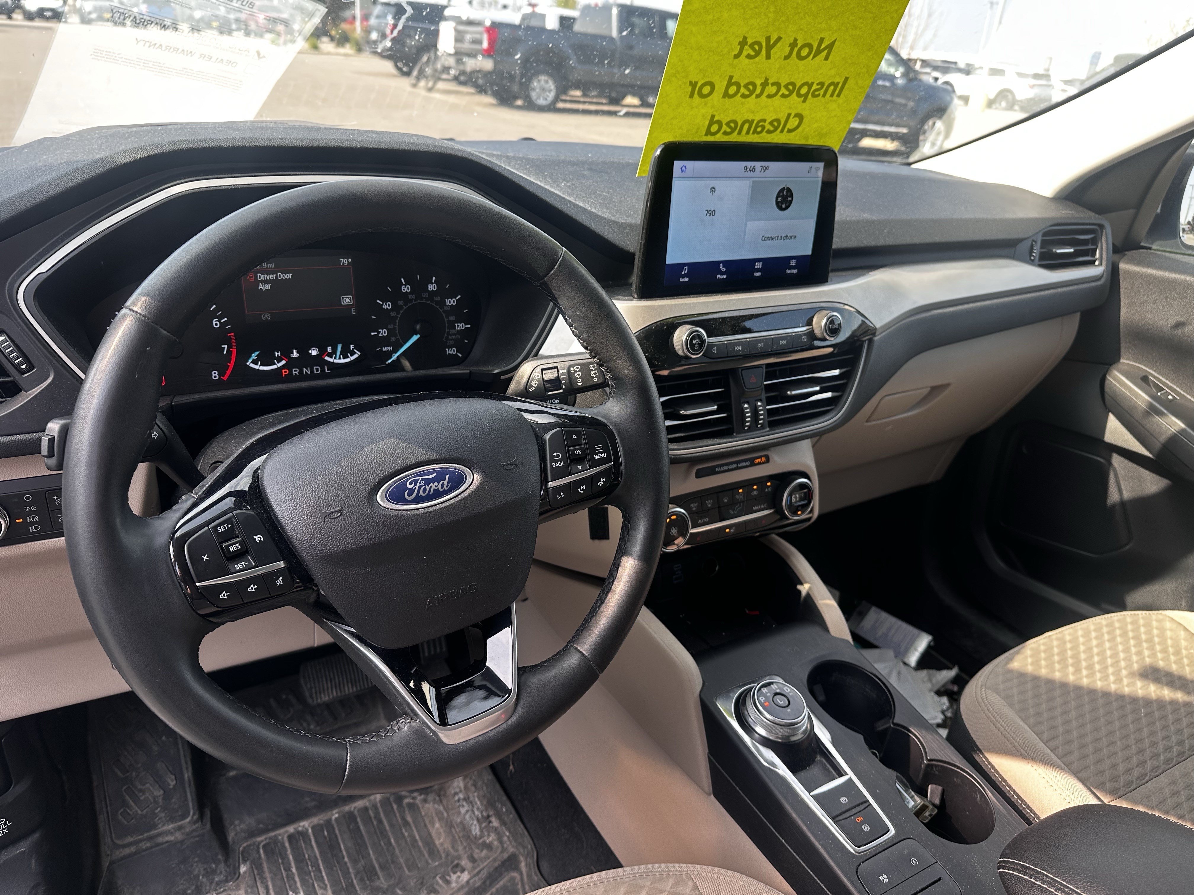 Used 2021 Oxford White Ford SE image 5