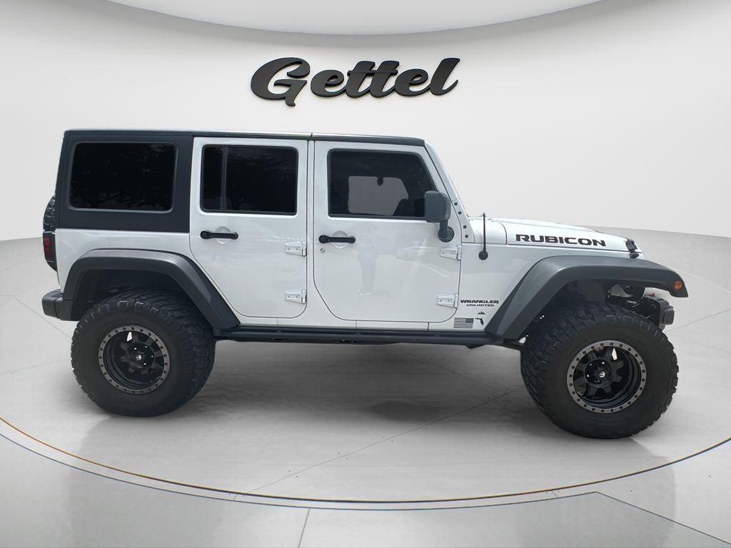 Used 2016 White Jeep Unlimited Rubicon image 4